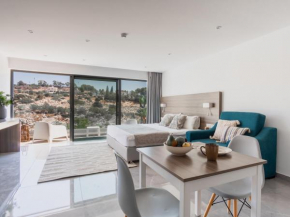 Perfect vacation flat with balcony and access to swimming pool All yours